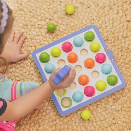 לוח רצפים ותבניות מעץ – לפיתוח חשיבה לוגית ומוטוריקה